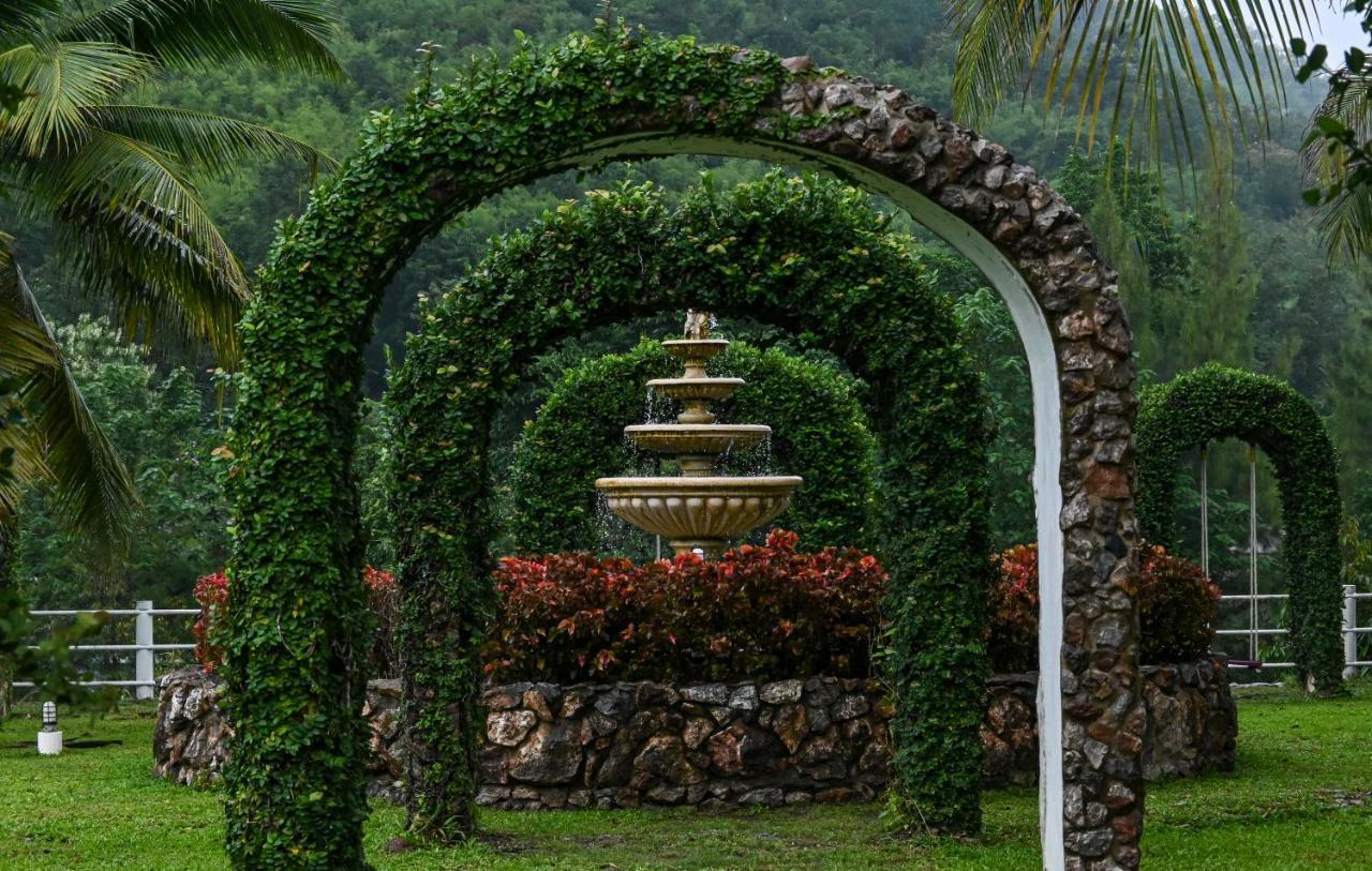 Swiss Valley Hip Resort Suan Phueng Exteriér fotografie