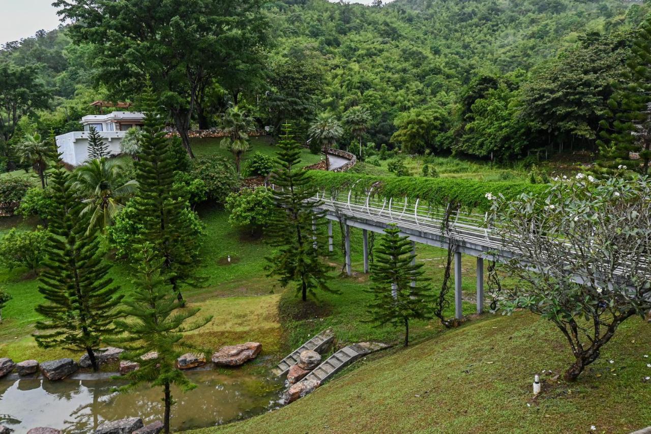 Swiss Valley Hip Resort Suan Phueng Exteriér fotografie