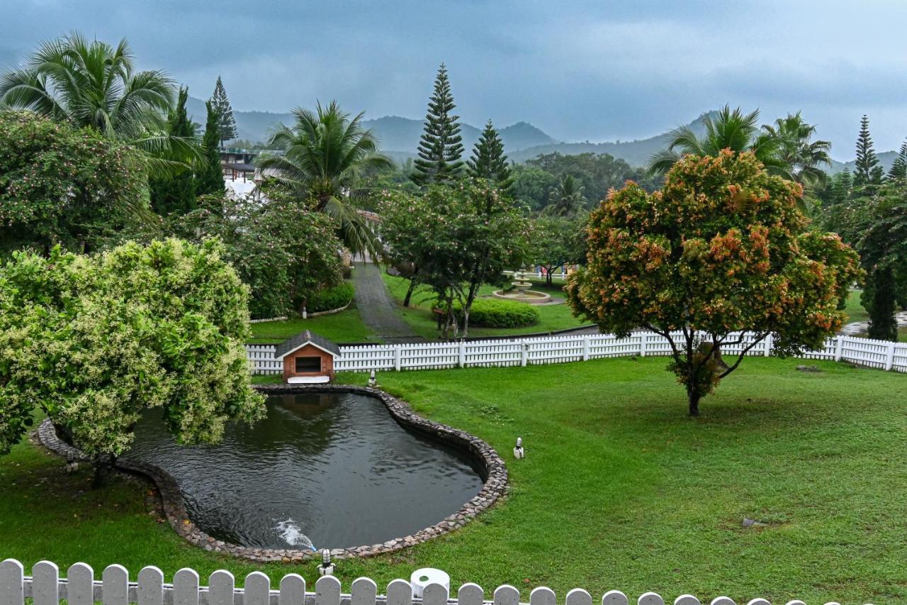 Swiss Valley Hip Resort Suan Phueng Exteriér fotografie