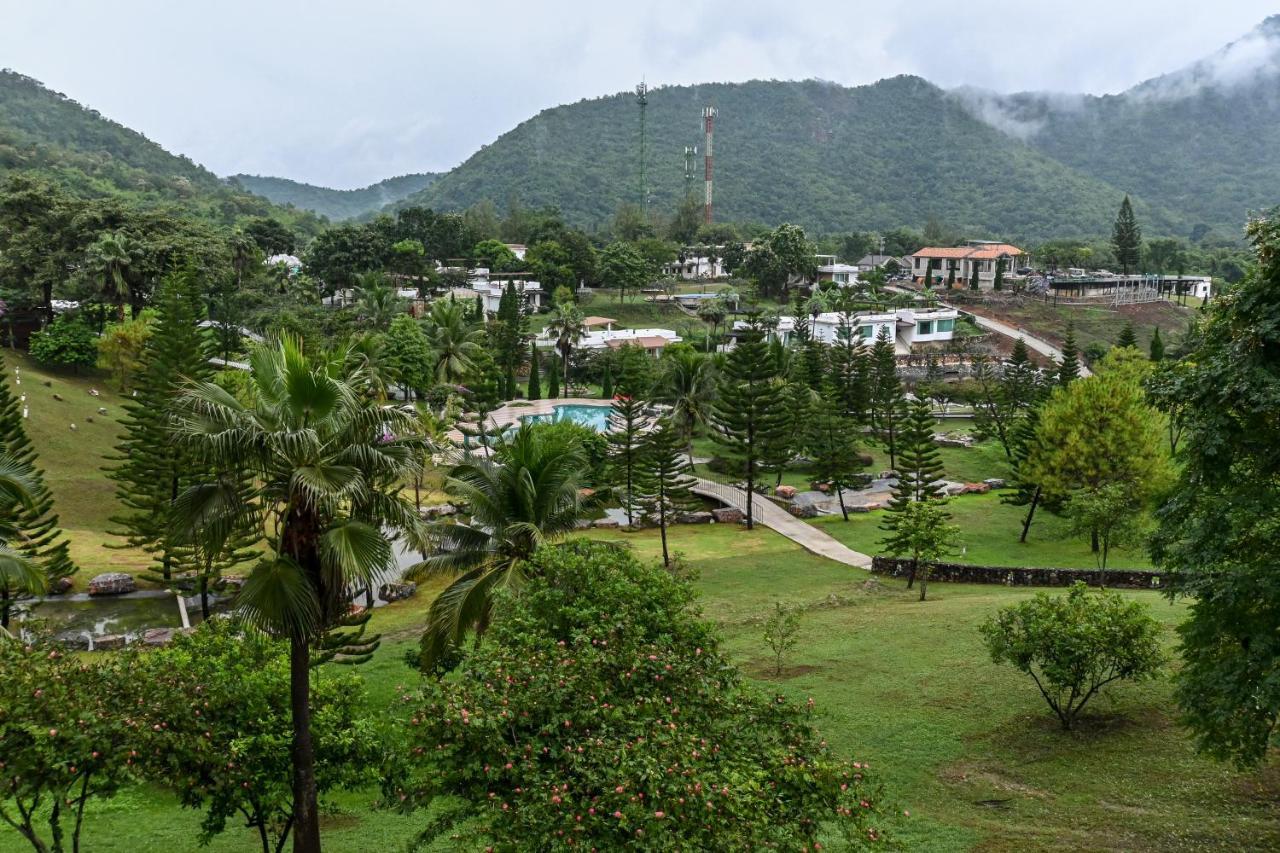 Swiss Valley Hip Resort Suan Phueng Exteriér fotografie