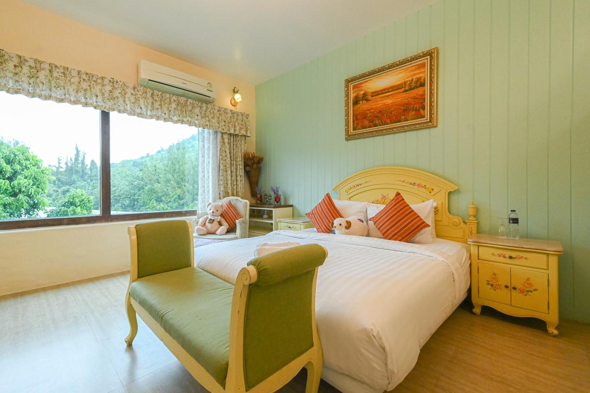 Swiss Valley Hip Resort Suan Phueng Pokoj fotografie