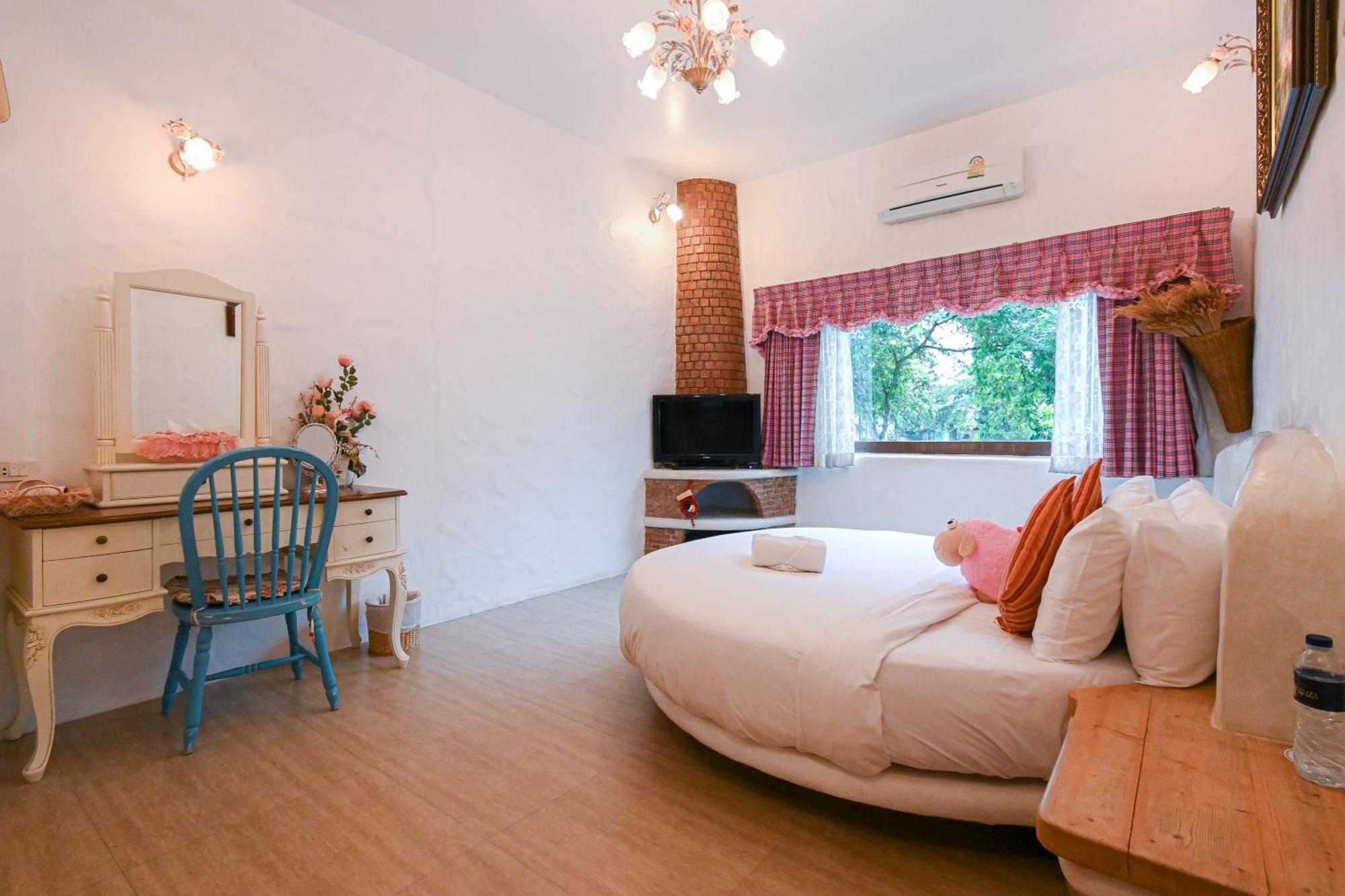 Swiss Valley Hip Resort Suan Phueng Pokoj fotografie